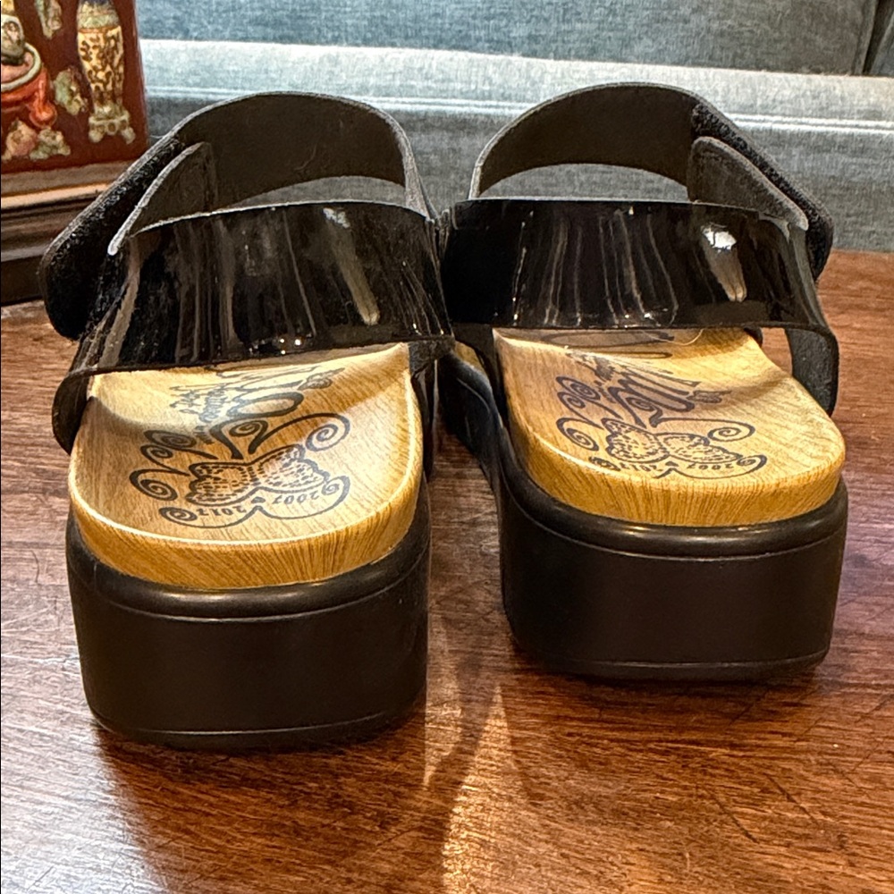 Alegria Black Women's Sandals - Picture 3 of 8